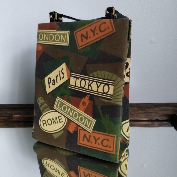 Purse - Picture 4 of 4